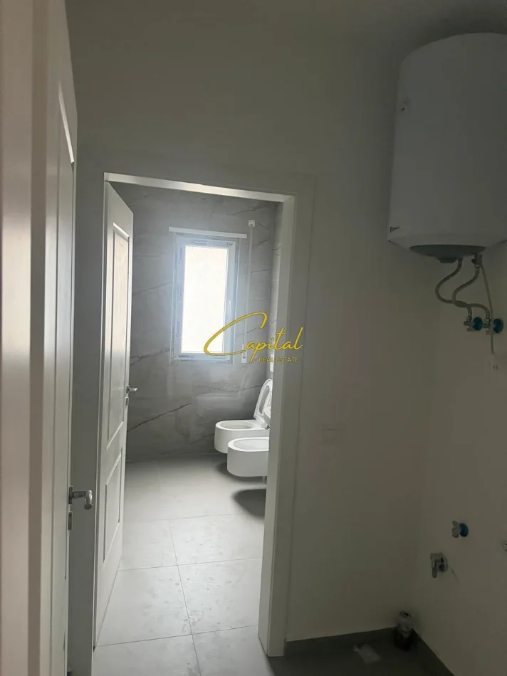 Tirane, jepet me qera apartament 2+1 Kati 9, 110 m² 350 € (ASTIR)