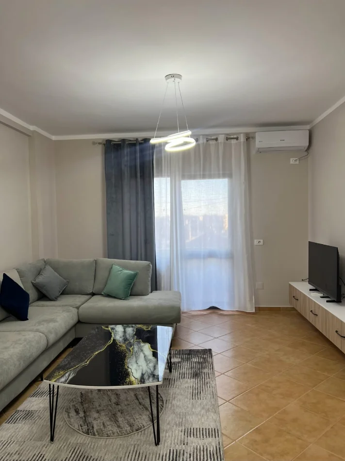 Tirane, jepet me qera apartament 1+1 Kati 4, 78 m² 500 € 