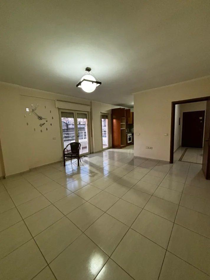 Tirane, shitet apartament 2+1 Kati 1, 129 m² 155.040 € (MISTO MAME)