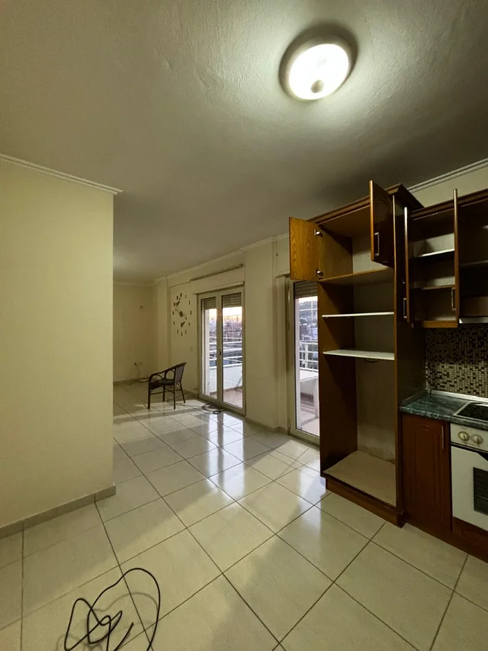 Tirane, shitet apartament 2+1 Kati 1, 129 m² 155.040 € (MISTO MAME)