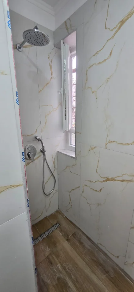 Tirane, shitet apartament 1+1 Kati 1, 57 m² 137.000 € (ALI DEMI)