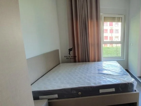 Tirane, jepet me qera apartament 2+1 Kati 1, 82 m² 500 € (ALI DEMI)