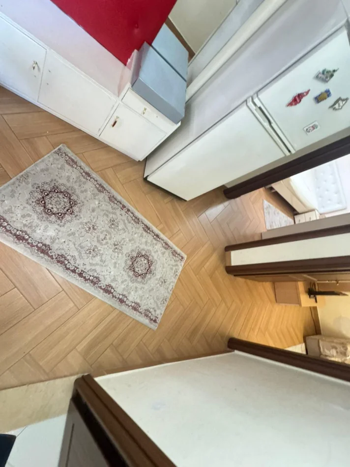 Tirane, jepet me qera apartament 1+1 Kati 4, 500 €