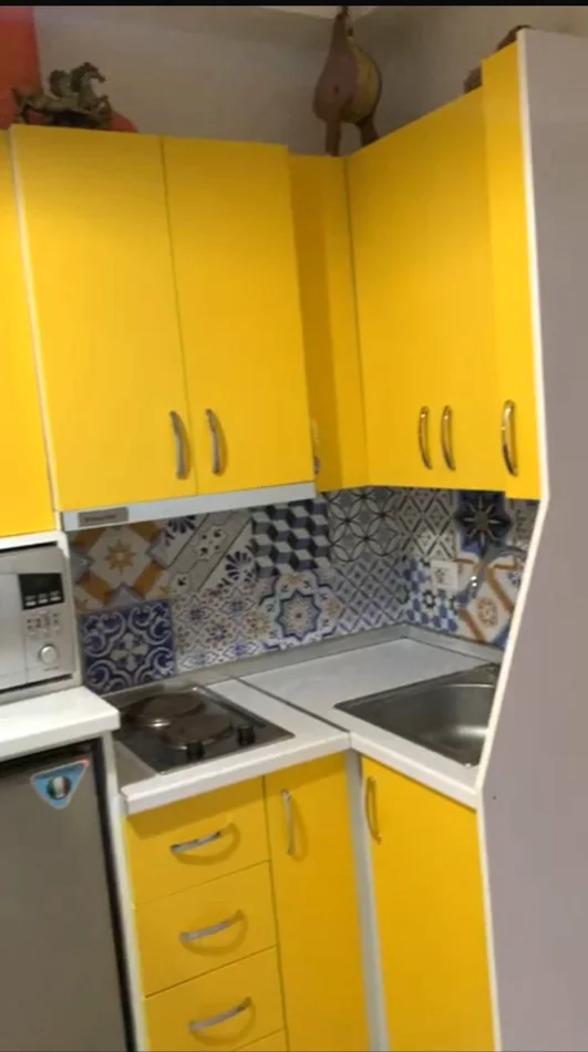 🏠 Jepet me Qera Apartament 1+1 tek Rruga e Elbasanit,  500 euro