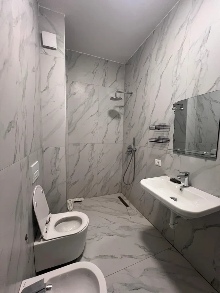 Tirane, shes apartament 1+1+Aneks+Ballkon Kati 5, 61 m² 119.000 € (Rruga Pasho Hysa)