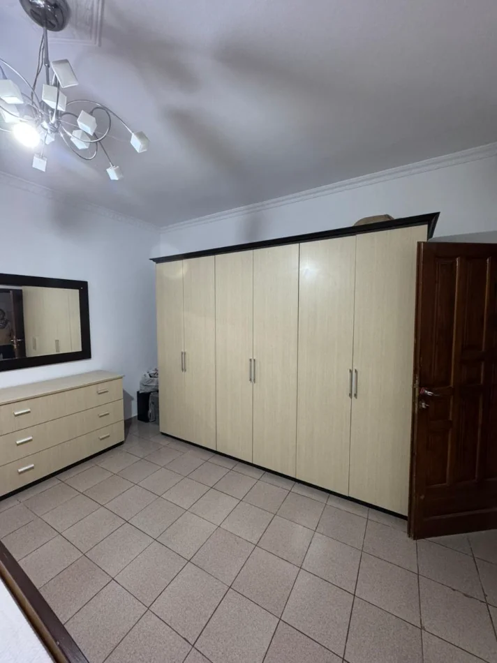 Tirane, jepet me qera Vile 2+1 Kati 2, 100 m² 350 € (Rruga Ram Sadria)