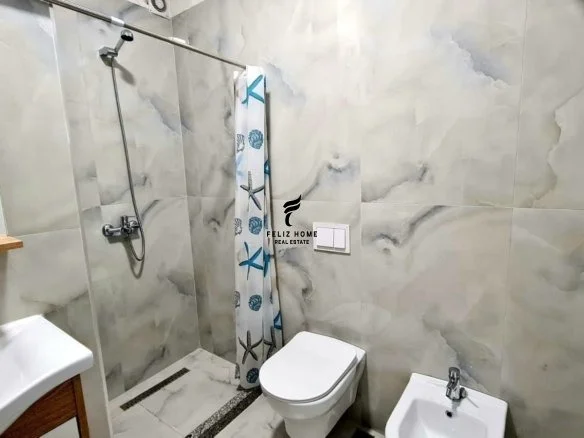 Tirane, jepet me qera zyre Kati 7, 64 m² 450 € (PORCELAN)