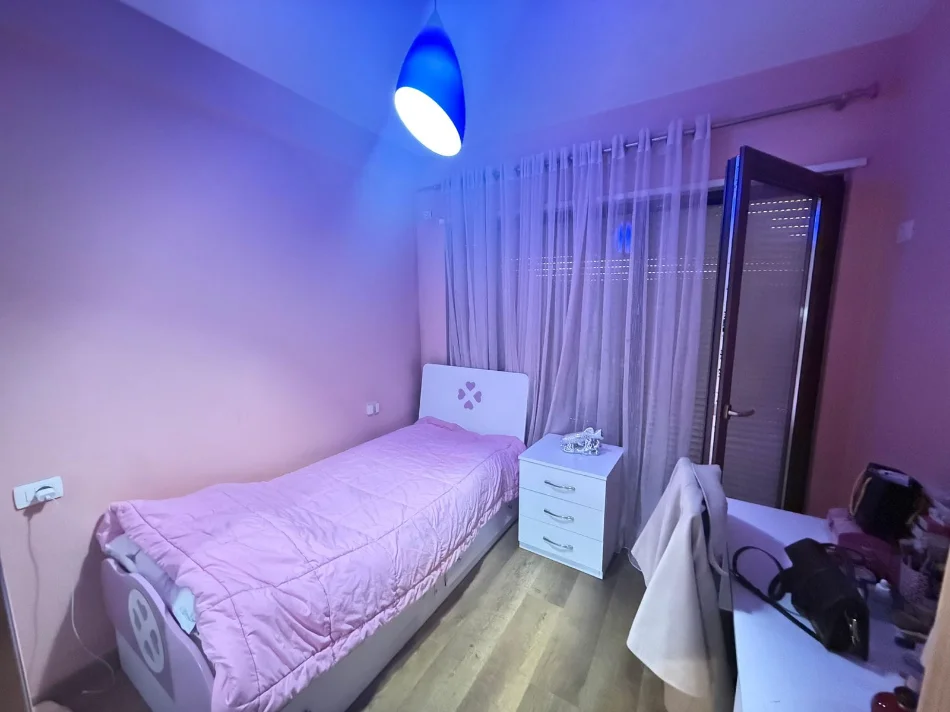 Tirane, shitet apartament 3+1 Kati 2, 120 m² 345.000 € (Kopshti botanik)