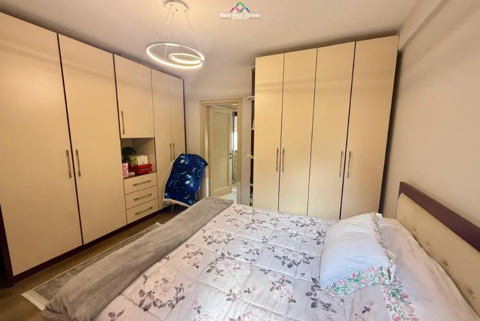 Tirane, shes apartament 3+1 Kati 2, 120 m² 345.000 € (kopshti botanik)