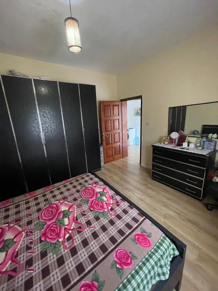 Shtëpi private në shitje me mundësi ndërtimi deri në 4 kate!!