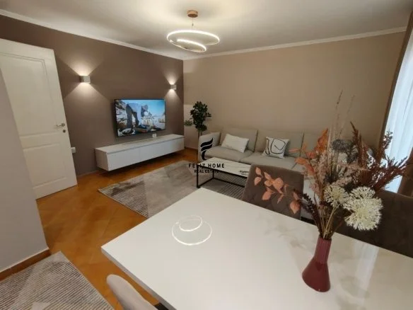 Tirane, shitet apartament 1+1 Kati 4, 64 m² 145.000 € (SELVIA)