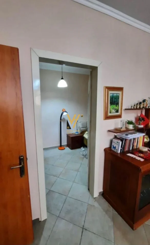 Tirane, shitet apartament 1+1+Ballkon Kati 2, 75 m² 144.200 € (KOMUNA E PARISIT)
