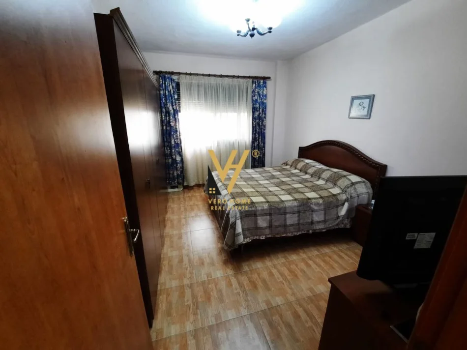Tirane, shitet apartament 1+1+Ballkon Kati 2, 75 m² 144.200 € (KOMUNA E PARISIT)