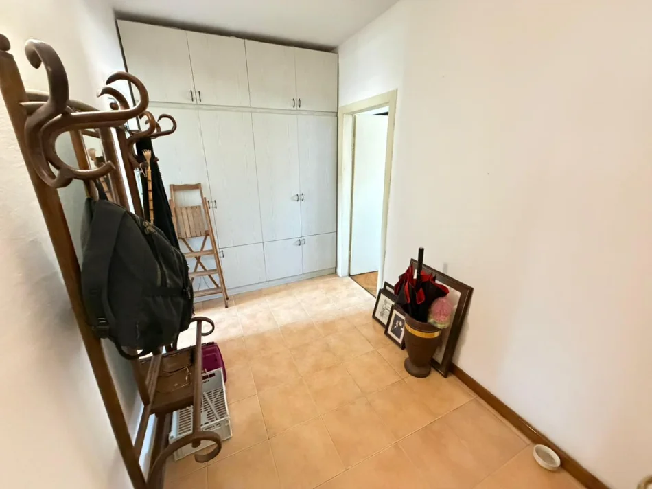 Tirane, jepet me qera apartament 1+1 Kati 3, 