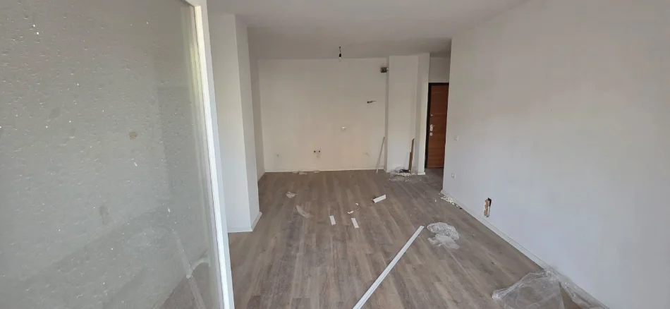 Tirane, shitet apartament 1+1 Kati 1, 71 m² 135.000 € (LAPRAKE)
