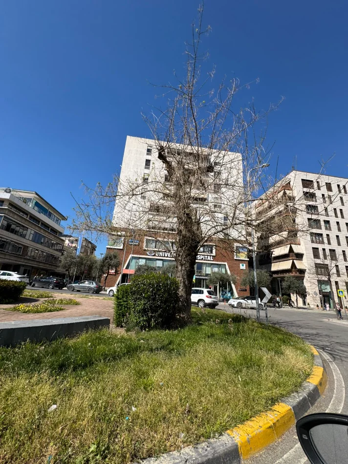 Tirane, shitet dyqan Kati 0, 55 m² 547.000 € (BLLOK)