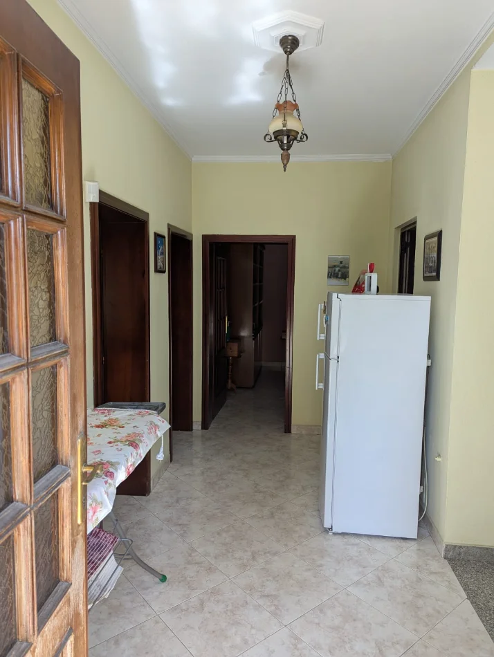Tirane, shitet Vile 3 Katshe Kati 3, 260 m² 520.000 € (bulevardi ri)