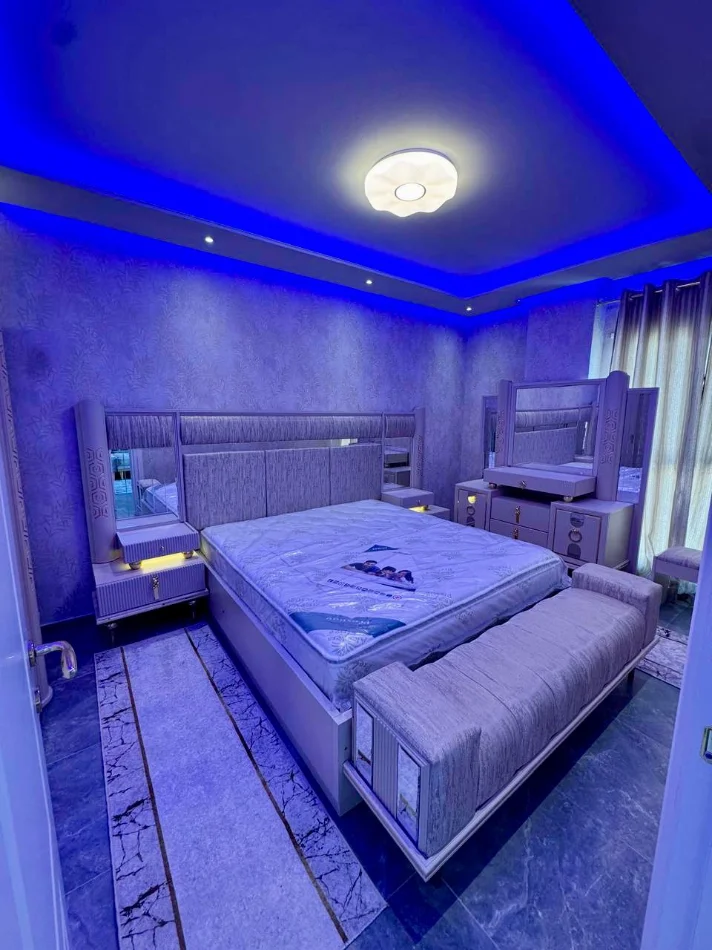 Tirane, jepet me qera apartament 1+1 Kati 8, 500 € 