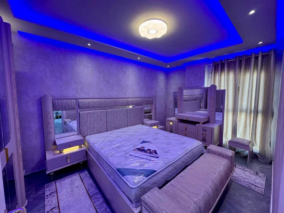 Tirane, jepet me qera apartament 1+1 Kati 8, 500 € 