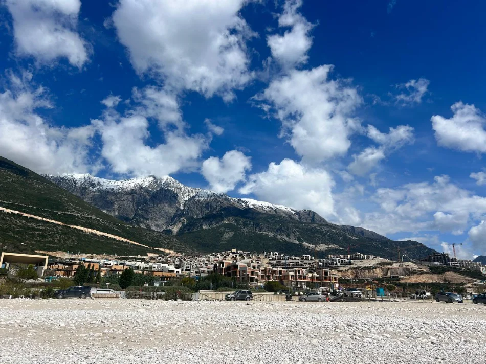 Dhermi - Palase, shitet apartament ne plazh 2+1 Kati 5, 141 m² 538.000 € (Green Coast 2,Dhermi-Palase)