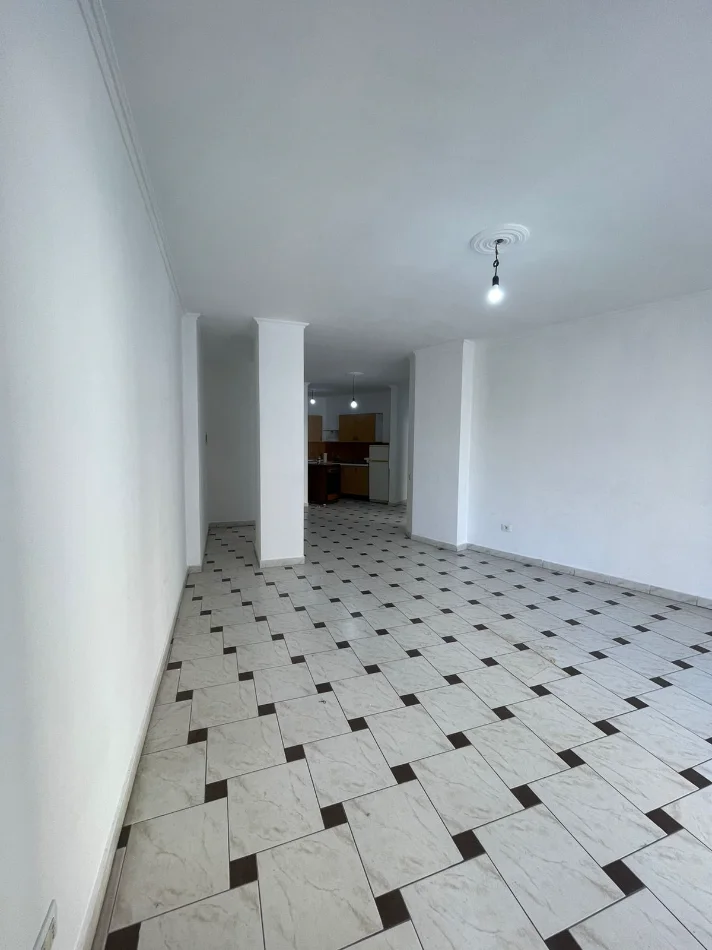 Tirane, shes apartament 2+1+Ballkon Kati 3, 121 m² 169.700 € (Astir)