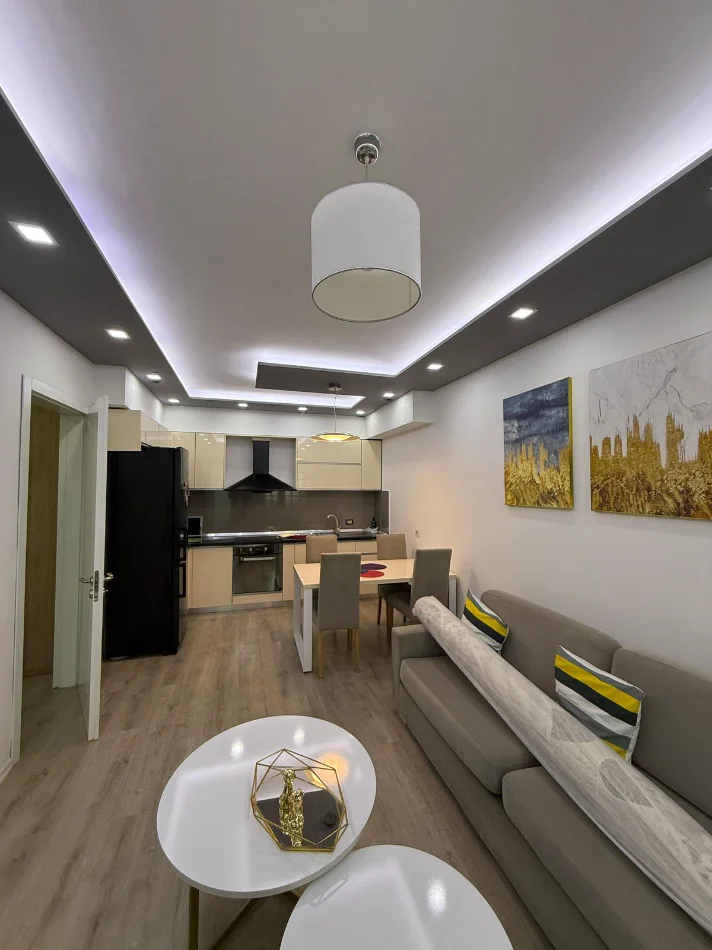 Tirane, jepet me qera apartament 2+1 Kati 4, 550 m² 550 € (Jordan Misja)