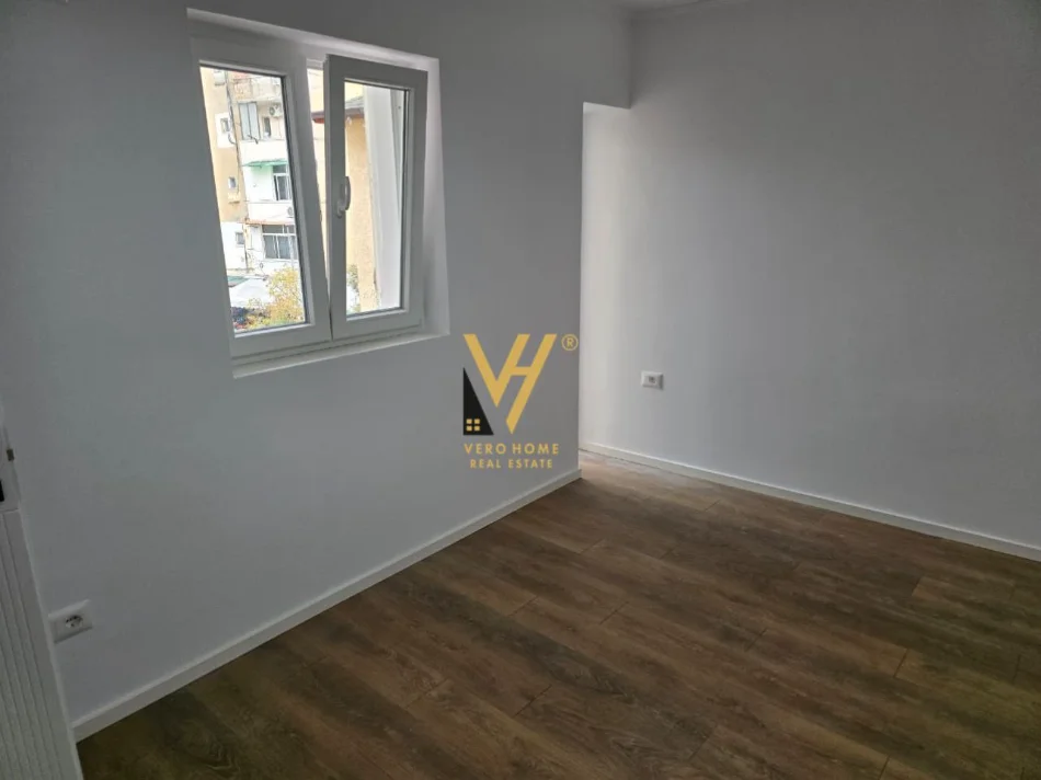 Tirane, shitet apartament 1+1+Ballkon Kati 3, 50 m² 115.000 € (ALI DEMI)