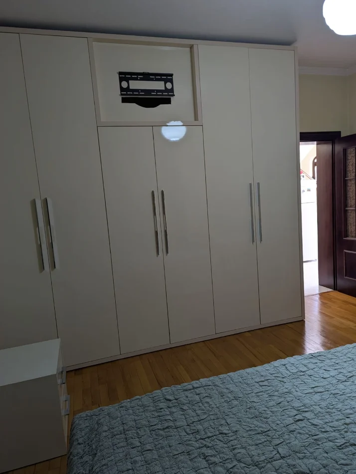 Tirane, shitet Vile 3 Katshe Kati 3, 540 m² 520.000 € 