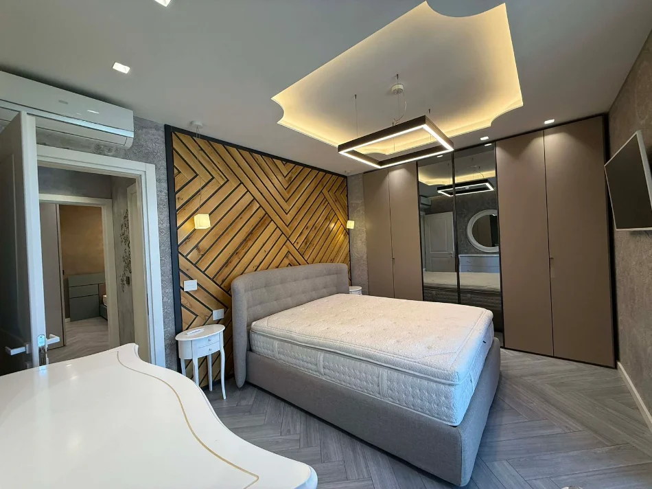 Tirane, shitet apartament 2+1 Kati 4, 104 m² 300.000 € (FIORI DI BOSKO)