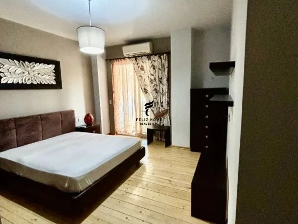 Tirane, jepet me qera apartament 1+1 Kati 6, 77 m² 580 € (KOMUNA E PARISIT)