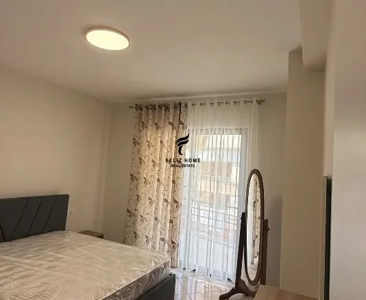 Tirane, jepet me qera apartament 2+1 Kati 5, 100 m² 550 € (ASTIR)