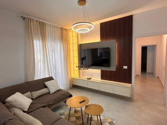 Tirane, jepet me qera apartament 2+1 Kati 6, 100 m² 1.000 € (PAZARI I RI)
