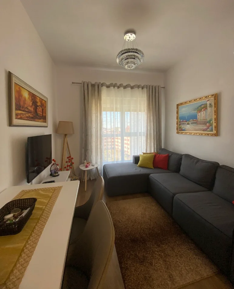 Tirane, shitet apartament 1+1+Aneks+Ballkon Kati 5, 60 m² 125.000 € (Ali Demi)