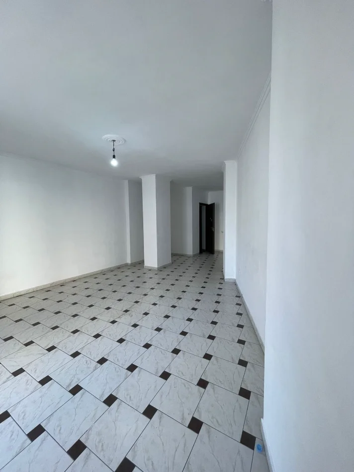 Tirane, shes apartament 2+1+Ballkon Kati 3, 121 m² 169.700 € (Astir)