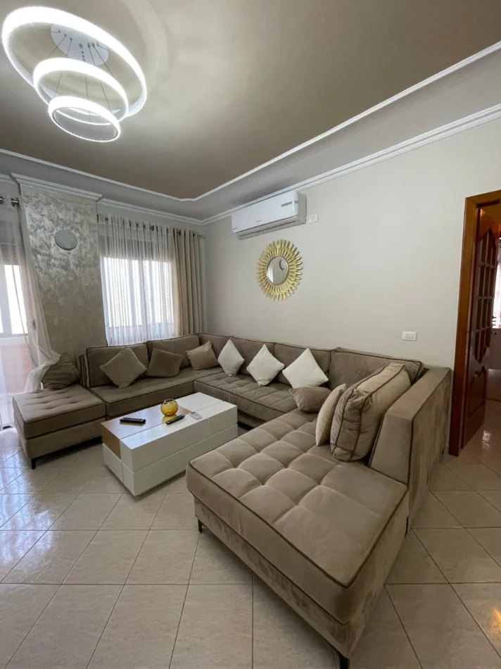 Tirane, jepet me qera apartament 2+1 Kati 6, 98 m² 750 € (RRUGA E KAVAJES)