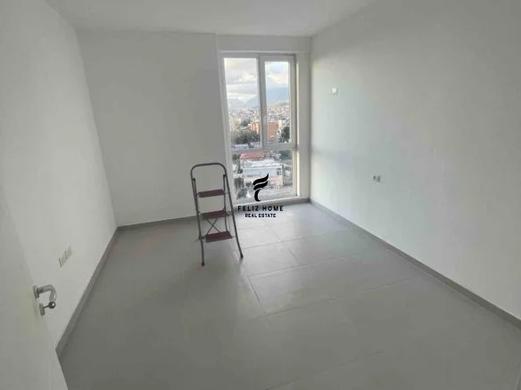 Tirane, jepet me qera zyre Kati 5, 108 m² 400 € (RRUGA E DIBRES)