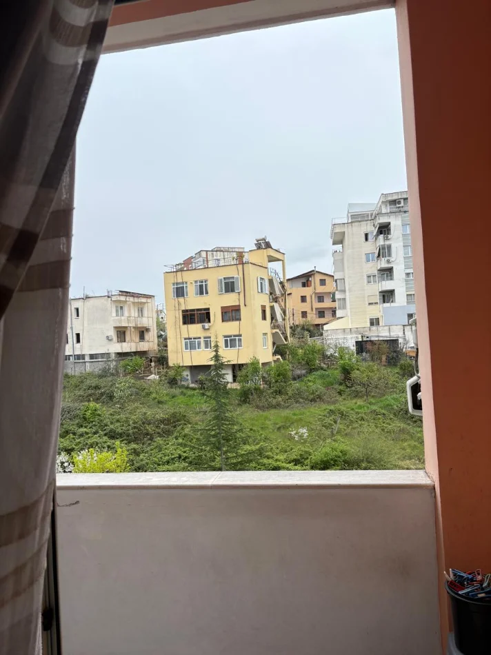 Tirane, shitet apartament 3+1+Aneks+Ballkon Kati 2, 149 m² 175.000 € 