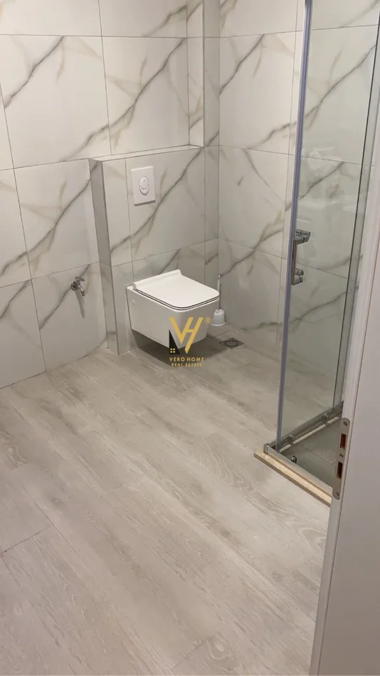 Tirane, shitet apartament 2+1+Ballkon Kati 3, 109 m² 225.000 € (ISH AMBASADA JUGOSLLAVE)