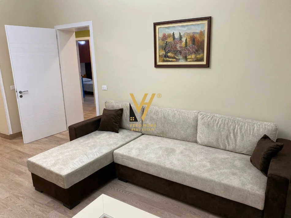 Tirane, shitet apartament 2+1+Ballkon Kati 3, 109 m² 225.000 € (ISH AMBASADA JUGOSLLAVE)