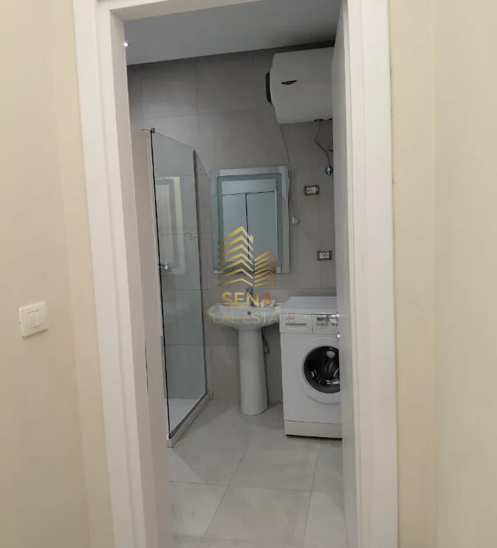 Tirane, shitet apartament 2+1+Ballkon Kati 7, 75 m² (Ali Demi)