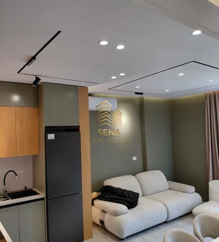 Tirane, shitet apartament 2+1+Ballkon Kati 7, 75 m² (Ali Demi)
