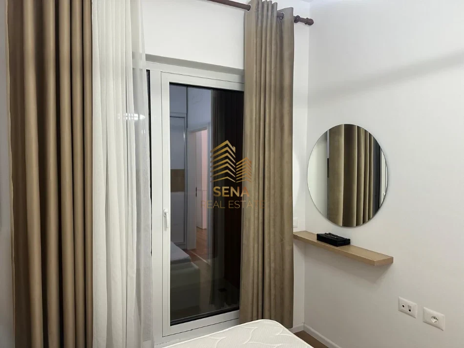 Tirane, jepet me qera apartament 1+1+Ballkon Kati 3, 50 m² 420 € (Ali Demi, Rezidenca Kadiu)