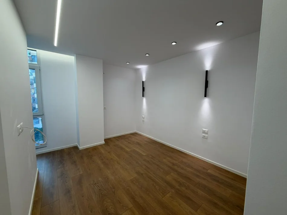 Tirane, shitet apartament 1+1 , 54 m² 155.000 € 