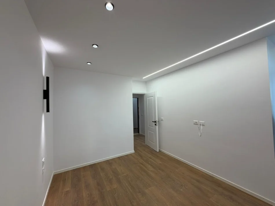 Tirane, shitet apartament 1+1 , 54 m² 155.000 € 