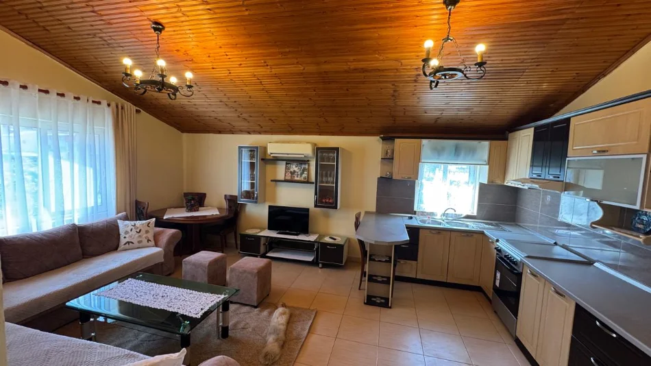 🏡 Shitet Vilë 2-Katëshe | Iliria – Plazh Durrës | Ideale për Banimi & Investim , 263 m² 250.000 Euro