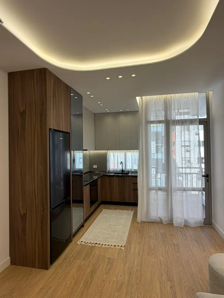 Tirane, shitet apartament 1+1 Kati 5, 50 m² 111.000 € (Rruga Tom Plezha)