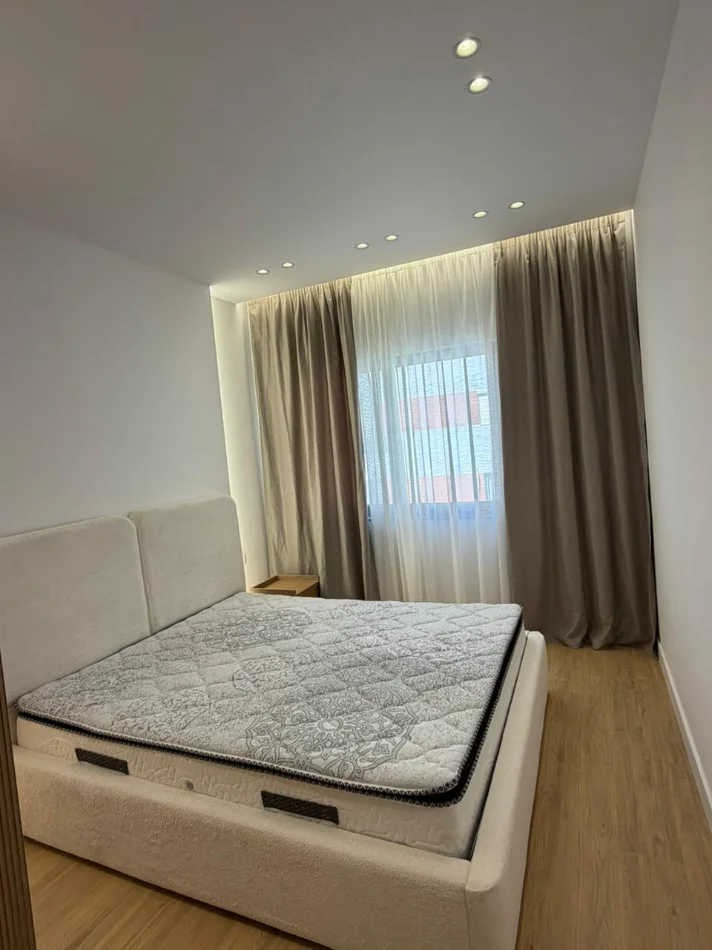 Tirane, shitet apartament 1+1 Kati 5, 50 m² 111.000 € (Rruga Tom Plezha)