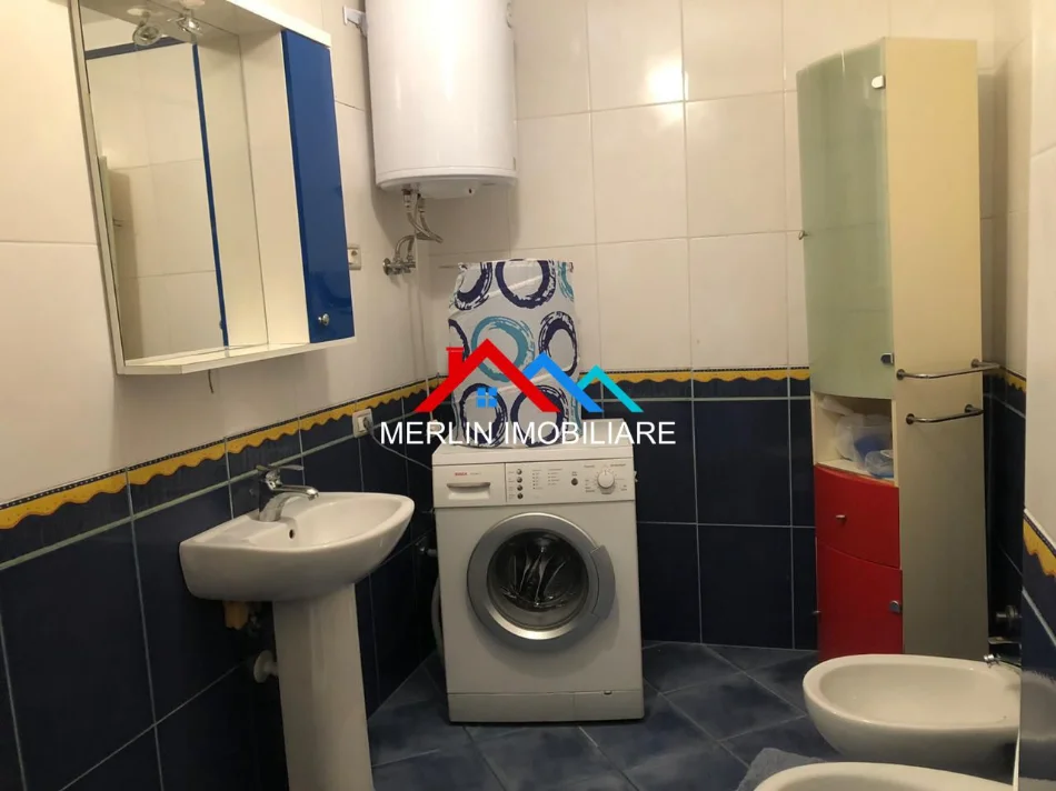 Tirane, shitet apartament 2+1+Ballkon Kati 3, 134 m² 260.500 € (RRUGA KOLOMBO,LIQENI I THATE)