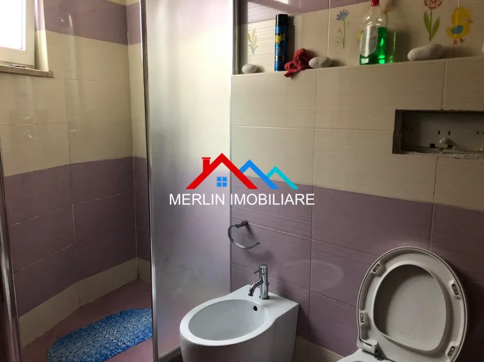 Tirane, shitet apartament 2+1+Ballkon Kati 3, 134 m² 260.500 € (RRUGA KOLOMBO,LIQENI I THATE)