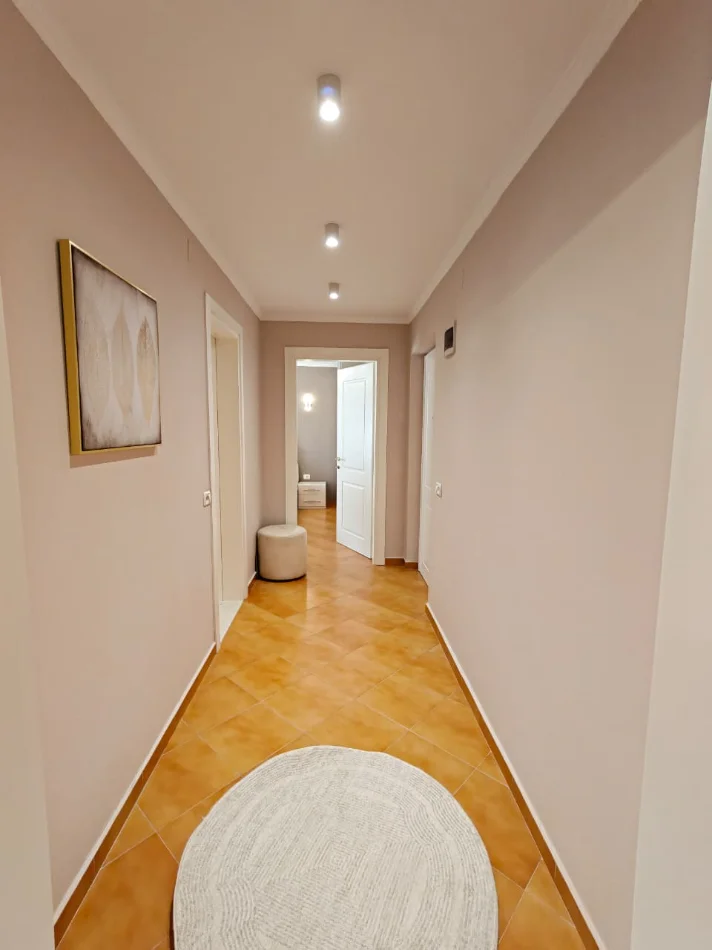 Tirane, shitet apartament 1+1 Kati 4, 64 m² 144.000 € (SELVIA)